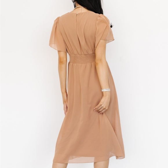 BALTIC BORN Sarah Smocked Midi Dress in Dusty Camel Size Small - Picture 3 of 9